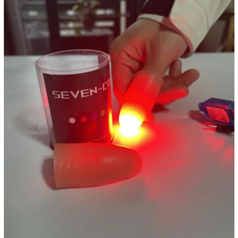 Thumb Tip Magic Trick Set - Sette colori LED Luce Pollice Suggerimenti
